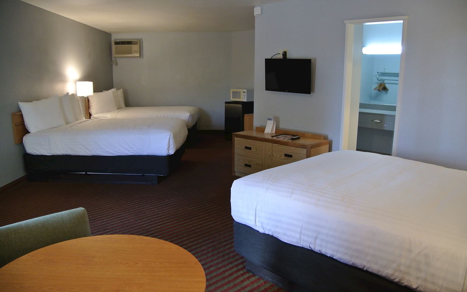 Rooms of Vagabond Inn - San Luis Obispo